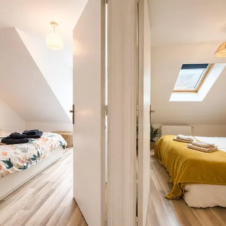 公寓 2-bedroom Apartment, 2 Bathrooms, Wifi & Garage 阿朗松